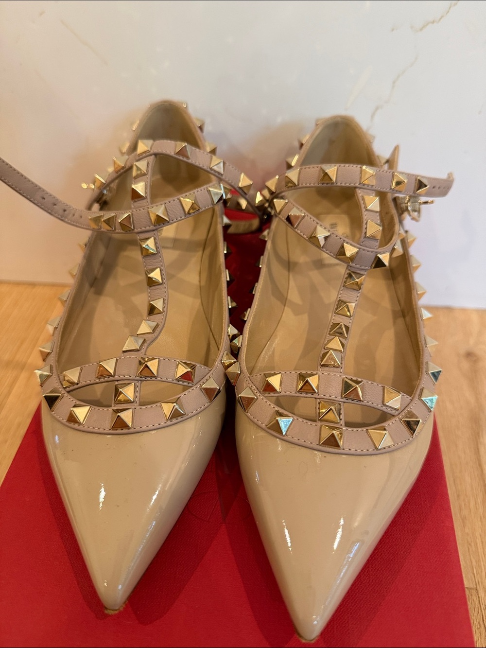 Valentino Garavani Nude Patent Rockstud Pointed-Toe Flats